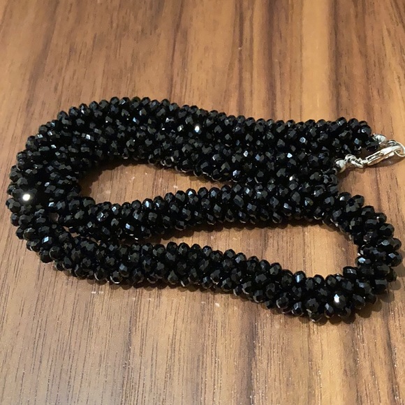 Crystal Chocker